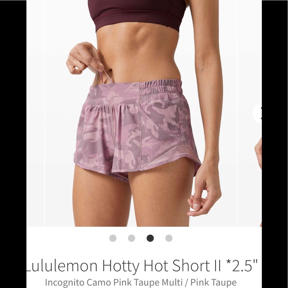 Lululemon Hotty Hot Shorts sz 4, 2.5” inseam NWT